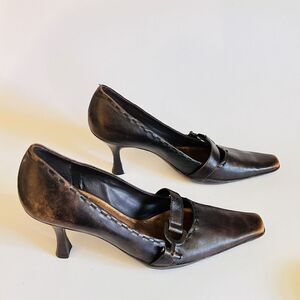 BCBGirls Womens Size 7B Distresst Leather Pump Heels Brown Dress Shoe 80s Y2K